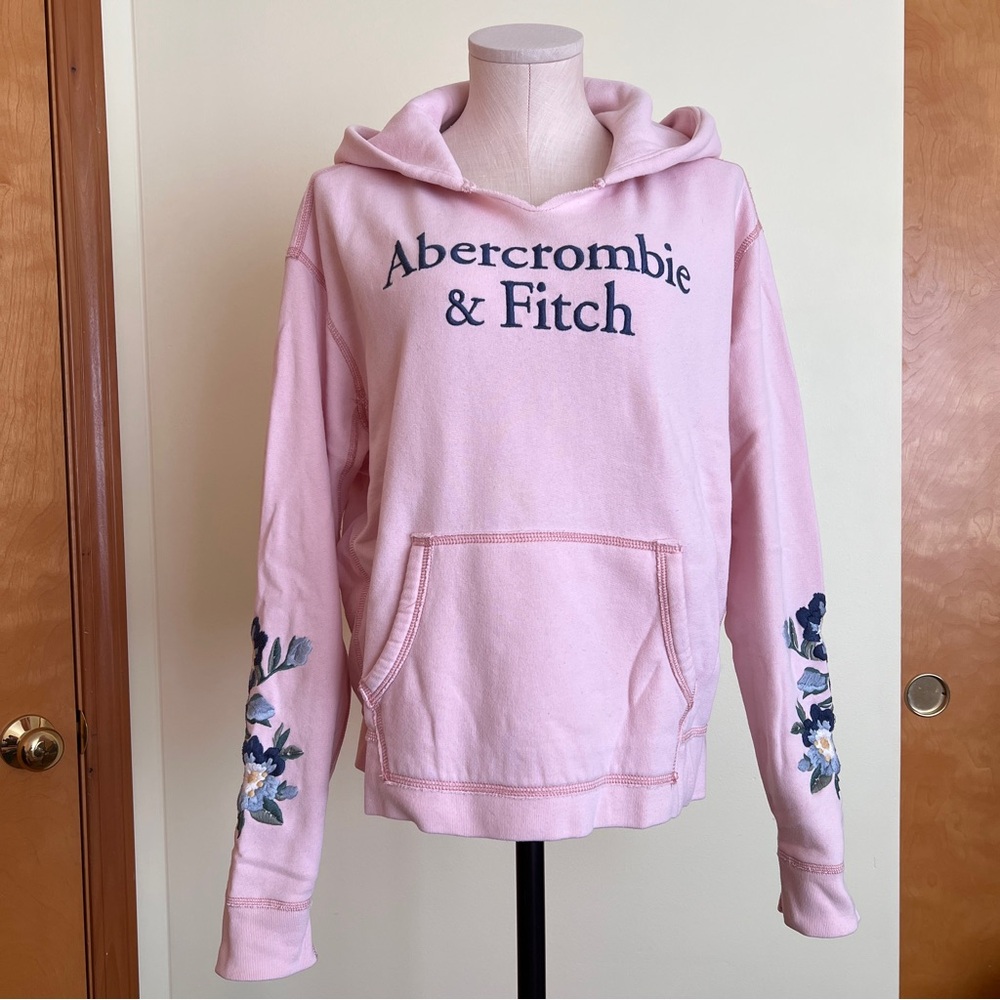Abercrombie & Fitch Embroidered Sweatshirt Pullover Hoodie size Medium